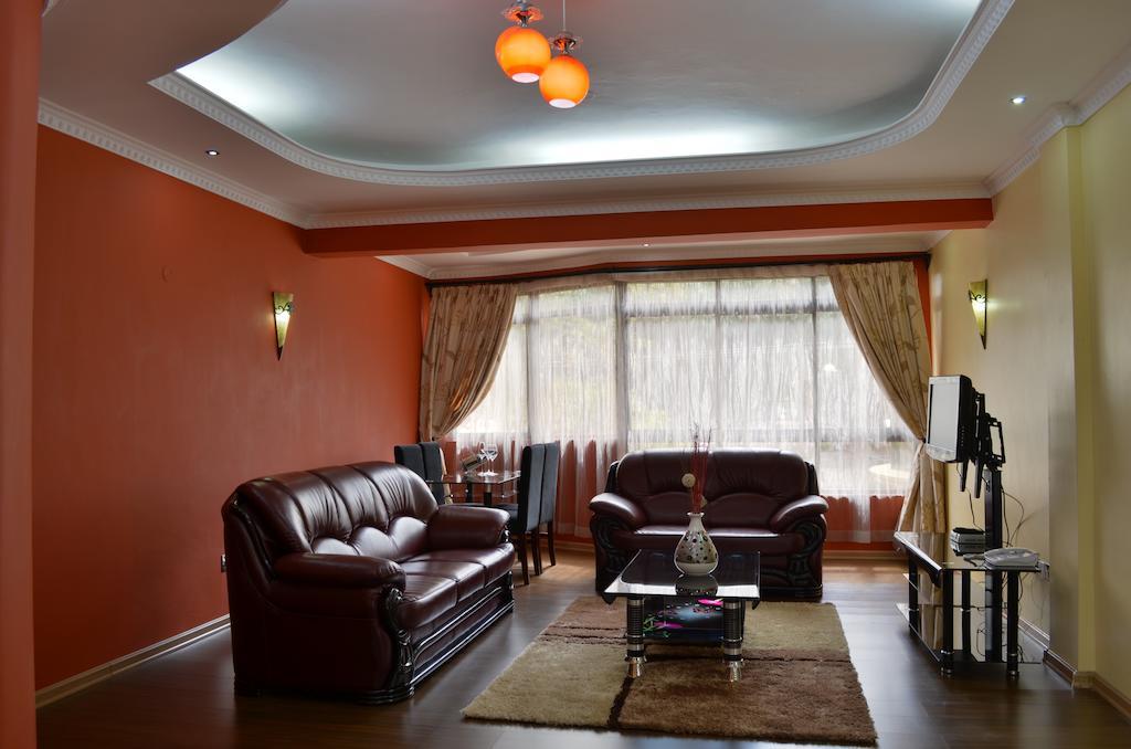 Fahari Palace Serviced Apartments Nairobi Exteriör bild